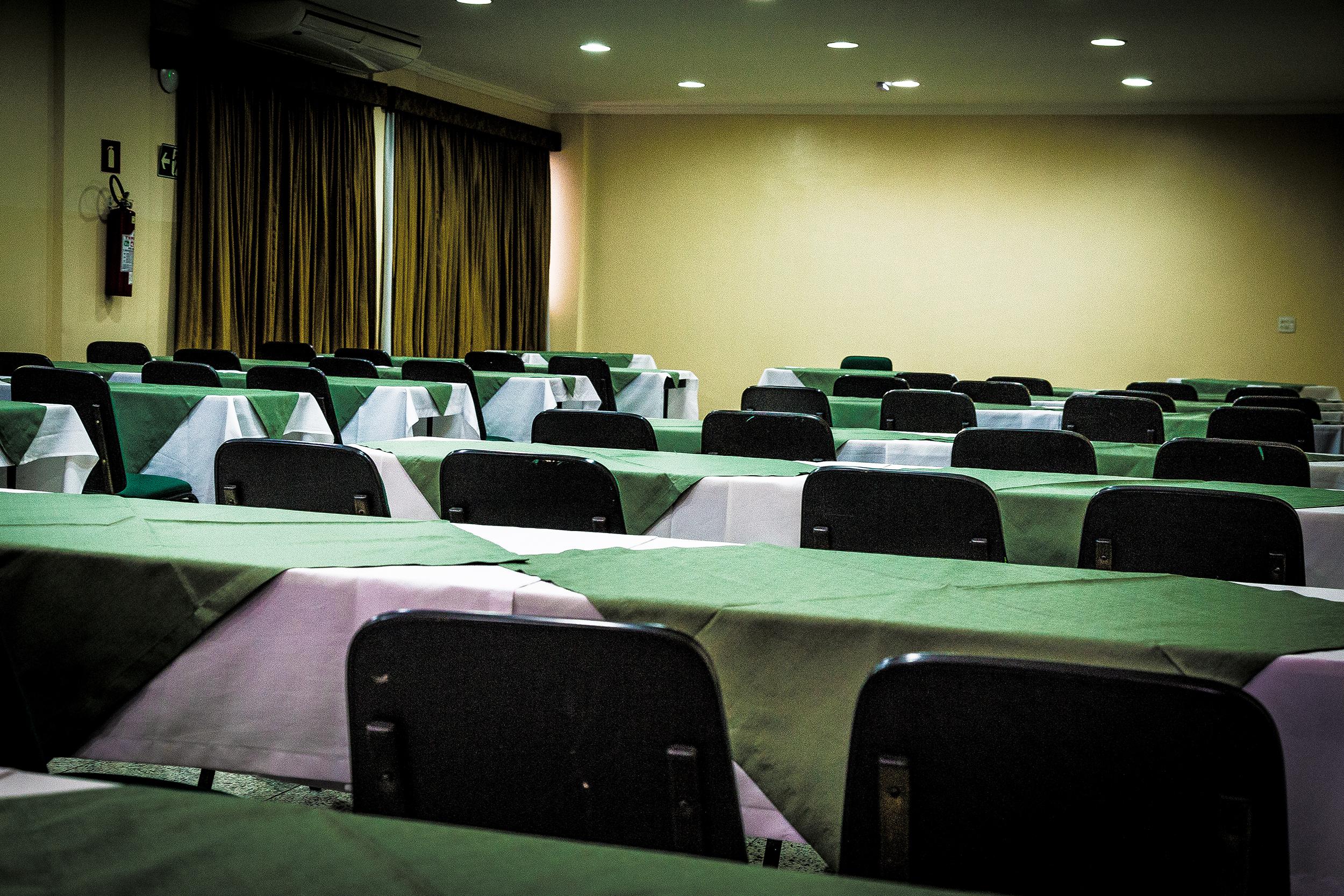 Hotel Golden Park Uberaba By Nacional Inn ภายนอก รูปภาพ