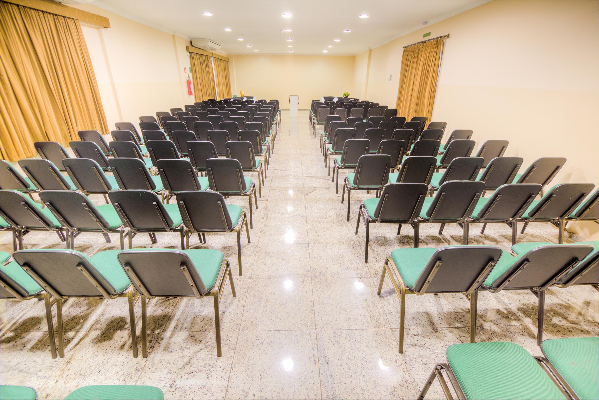 Hotel Golden Park Uberaba By Nacional Inn ภายนอก รูปภาพ